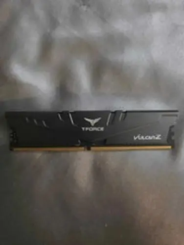 T-force Vulcan Z 8GB (DDR4-3600) Memory