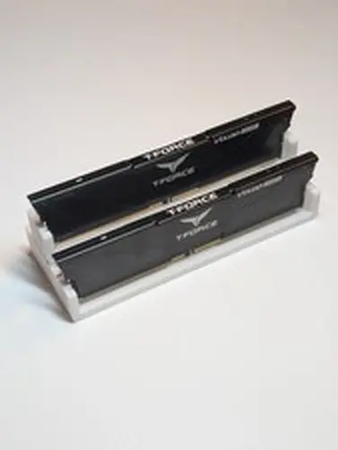 T-FORCE Vulcan 32GB 2x16GB DDR5 5600 CL36 XMP EXPO Black Desktop Memory
