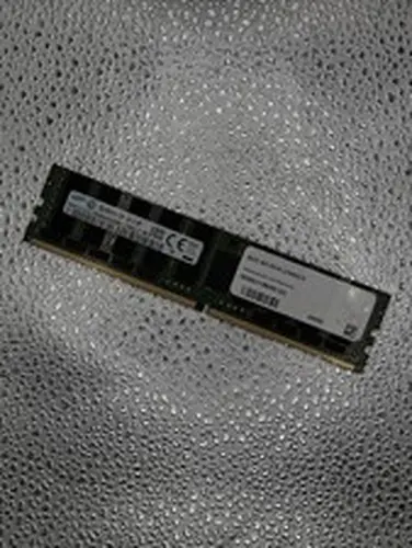 Samsung 32GB PC4-17000 (DDR4-2133) Memory (774175001)