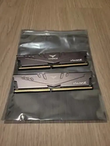 TeamGroup T-Force Vulcan Z 16GB (2x8GB) RAM DDR4 3200MHz TLZGD48G3200HC16CBK