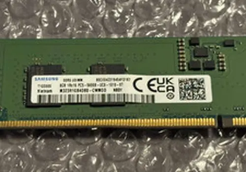 Samsung M323R1GB4DB0-CWM0D DDR5 SDRAM 8GB (1x8GB) UDIMM Desktop Memory 5600MHz