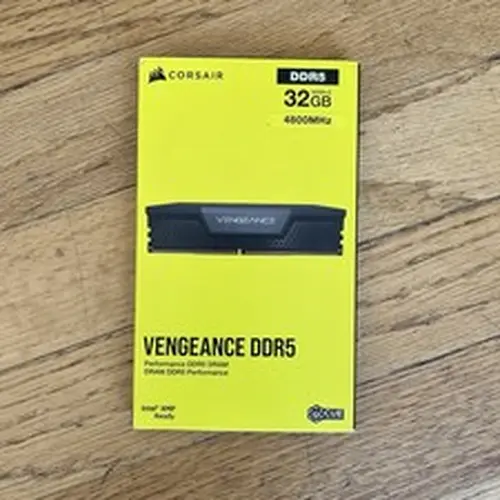 DDR5 32GB (16GB x 2) DRAM 4800MHz C40 Corsair VENGEANCE Memory Kit - New In Box