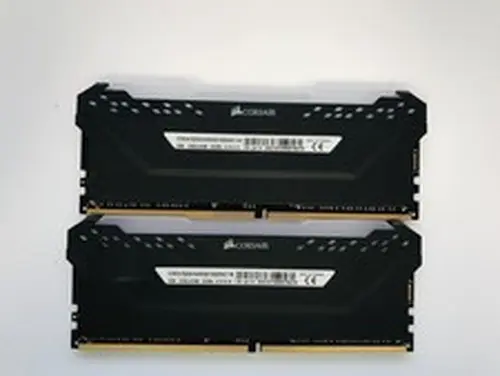 CORSAIR Vengeance RGB PRO 32GB (2x16GB) 3200MHz DDR4 RAM (CMW32GX4M2C3200C16)