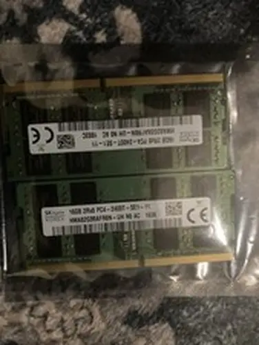 SK Hynix 32gb (2x16GB Sticks) SODIMM DDR4 PC4-2400T-SE1-11
