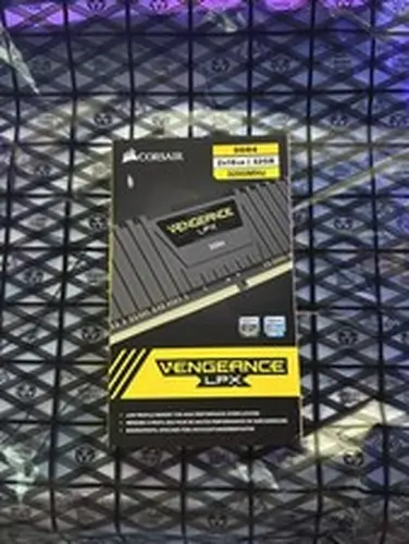 CORSAIR Vengeance LPX 32GB (2 x 16GB) 288-Pin DDR4 SDRAM DDR4 3200 (PC4 25600)