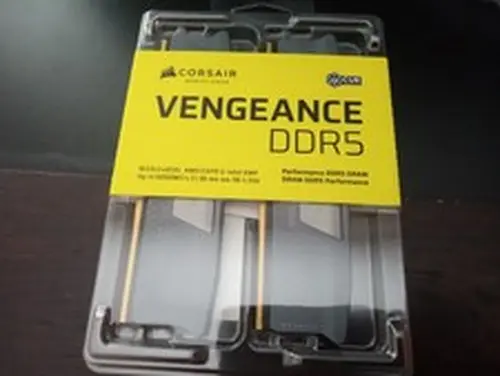 CORSAIR - VENGEANCE DDR5 16GB (2 x 8GB) DDR5 6000 CL36-44-44-96 1.35V Intel X...