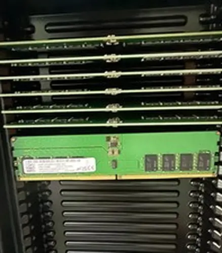 Micron 192GB (6x32GB) DDR5-6400 CUDIMM