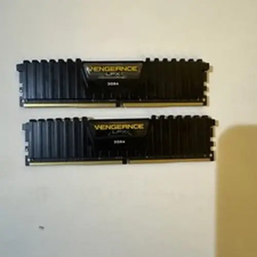 Corsair Vengeance LPX 32GB (4 x 8GB) DDR4 DRAM 2400MHz C14 Memory Kit (2 STICKS)