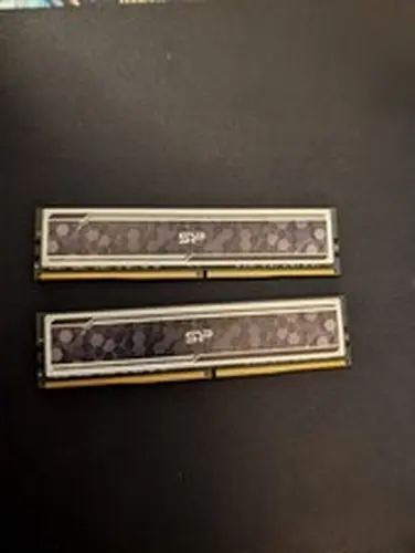Silicon Power SP016GXLZU320BSAJ7 (16GB) RAM DDR4 3200MHz Memory Kit