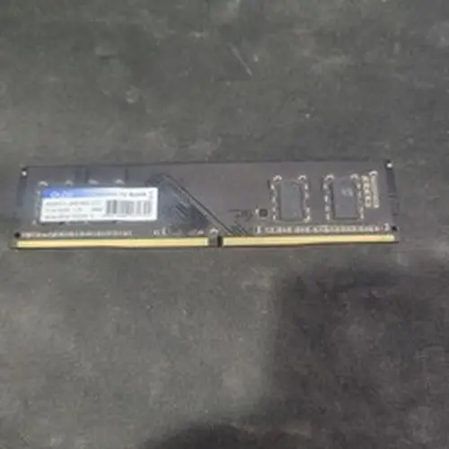 OLOy 8GB DDR4 2400 MHz CL17 Desktop PC4-19200 1.2v Memory Stick (MD4U082417BZSB)