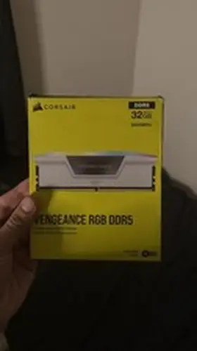 CORSAIR VENGEANCE RGB PRO DDR5 32GB RAM (2X16) WHITE MODEL CL 36 6000MHz