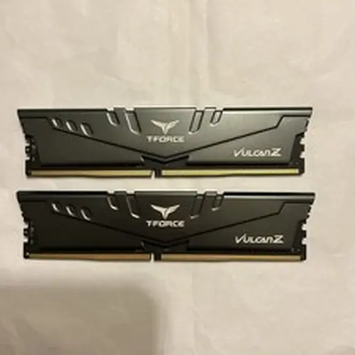TEAMGROUP T-FORCE Vulcan Z DDR4 DIMM 16GB (2x8GB) 3200MHz RAM Modules