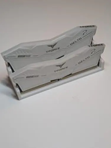 TeamGroup T-Force Delta RGB 32GB 2x16GB DDR5 6400 6000 CL32 XMP White