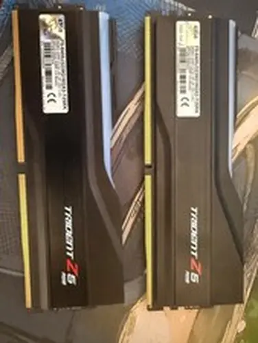 G.SKILL Trident Z5 RGB 32GB (2 x 16GB) PC5-51200 (DDR5-6400) DIMM CL32 Memory