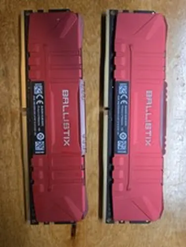 Crucial Ballistix 16GB (2x8GB) RAM DDR4 3000MHz BL8G30C15U4R.M8FE