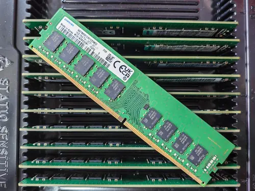 SAMSUNG 16GB DDR4 ECC UDIMM RAM 3200MHz 2933MHz 2666MHz 2400MHz 2133MHz 288pin