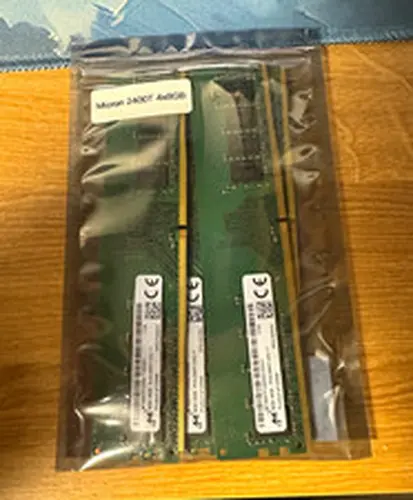 Micron 32GB 4x8GB DDR4 PC4-2400T 288-Pin DIMM RAM MTA8ATF1G64AZ