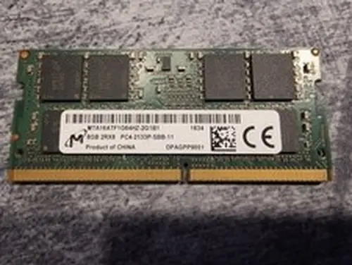Micron 8GB DDR4 PC4-2133P SO-DIMM 260-Pin Non-ECC RAM MTA16ATF1G64HZ