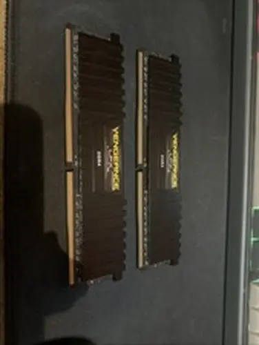 CORSAIR VENGEANCE LPX 16GB (2x8GB) DDR4 2666MHz Desktop Memory