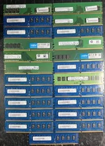 LOT OF 23 8GB DDR4 PC4 Desktop Memory Ram