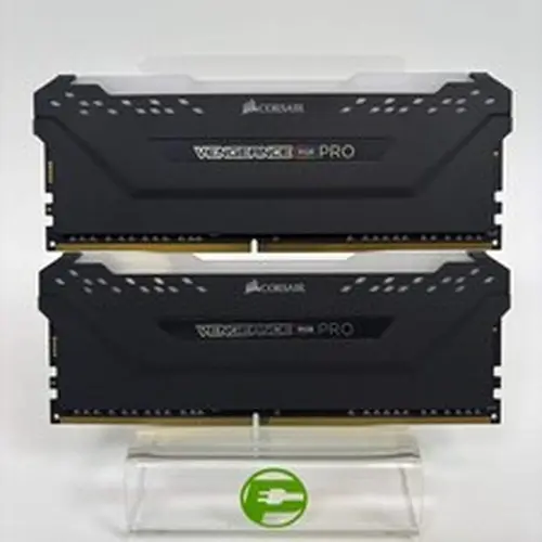 Corsair Vengeance RGB Pro 32GB (2x16GB) RAM DDR4 3600MHz CMW32GX4M2D3600C18