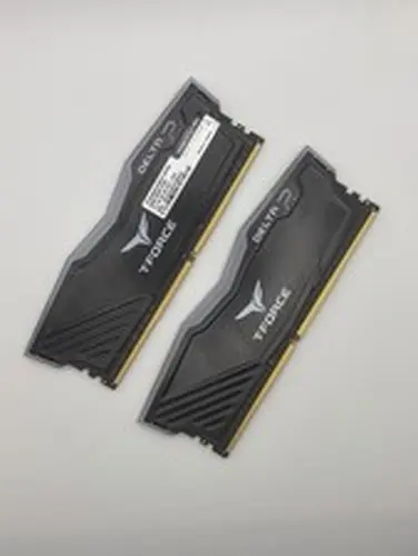 TeamGroup T-Force Delta RGB 16GB (2x8GB) RAM DDR4 3200MHz TF3D48G3200HC16CBK KIT