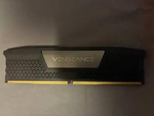 Corsair Vengeance 16GB (1x16GB) DDR5-5600 DIMM Desktop RAM CMK32GX5M2B5600C36