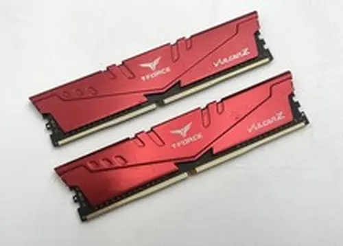 TeamGroup T-Force Vulcan 16GB (2x8GB) RAM DDR4 3600MHz TLZRD48G3600HC18JBK