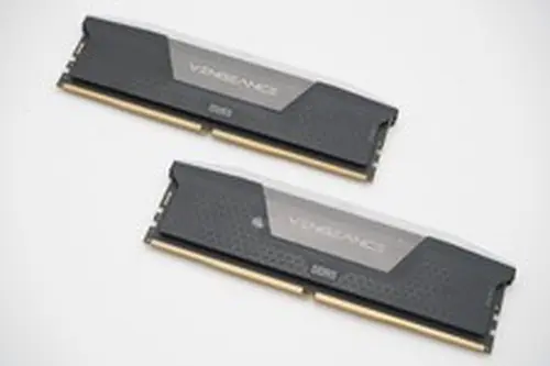 Corsair Vengeance RGB 32GB (2x16GB) DDR5-6000 CL40 Memory RAM CMH32GX5M2B6000C40