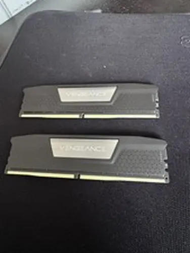 Corsair VENGEANCE® 64GB (2x32GB) DDR5 6600MT/s CL32 Memory Kit — Black