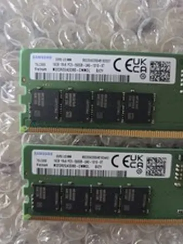 Samsung 32GB (2x16GB) DDR5 5600MHz PC5-5600B Desktop RAM Kit M323R2GA3DB0-CWMOL