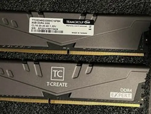 Team Group Expert 2x8GB DDR4 3200 (Total 16 GB), Slightly Used