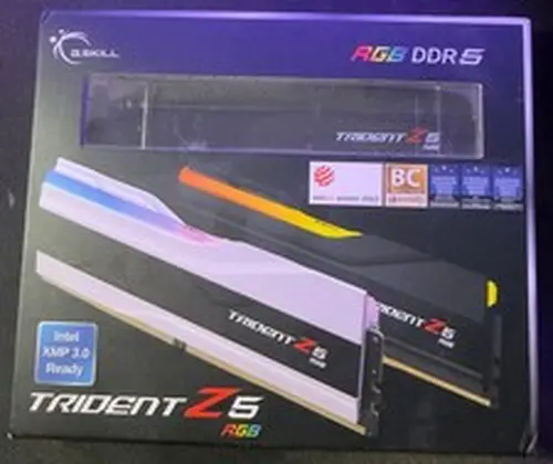 G.SKILL Trident Z5 RGB 32GB 2x16GB DDR5-6400 CL32 Intel XMP Black Sealed