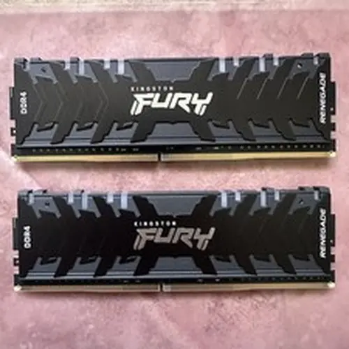 Kingston FURY Renegade 32GB (2 x 16GB) PC4-28800 (DDR4-3600) UDIMM Memory