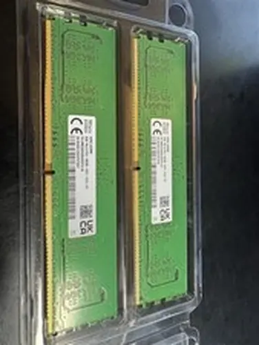 SK Hynix 16GB Kit 2x8GB DDR5-5600 UDIMM Desktop RAM HMCG66AGBUA081N AA