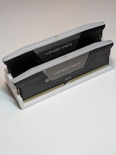 Corsair Vengeance 64GB 2x32GB DDR5 5200 CL40 XMP 3.0 Black