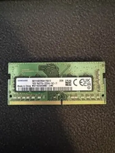 Samsung M471A2G43BB2-CWE 16GB (1x16GB) RAM DDR4 3200MHz PC4-3200AA-SA2-11