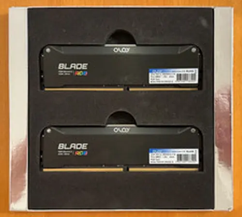 OLOY - 32GB (2 x 16GB) 288-Pin SDRAM DDR4 3600 (PC4 28800) BLADE PERFORMANCE RGB