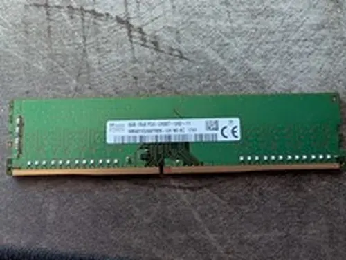 SK hynix 8GB DDR4-2400 PC4-19200 288-Pin UDIMM Desktop RAM HMA81GU6AFR8N-UH