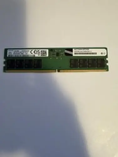 SAMSUNG 16GB 1Rx8 PC5-5600B UDIMM Memory RAM M323R2GA3DB0-CWM0L for Desktop PC