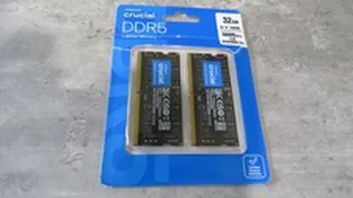 Crucial 32 GB PC5-44800 (DDR5-5600) 1Rx8 Laptop RAM Kit CT16G56C46S5.M8H1