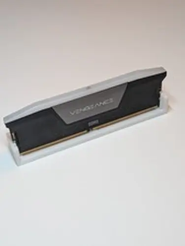Corsair Vengeance RGB 16GB 1x16GB DDR5 6400 CL36 XMP 3.0 Intel 6000