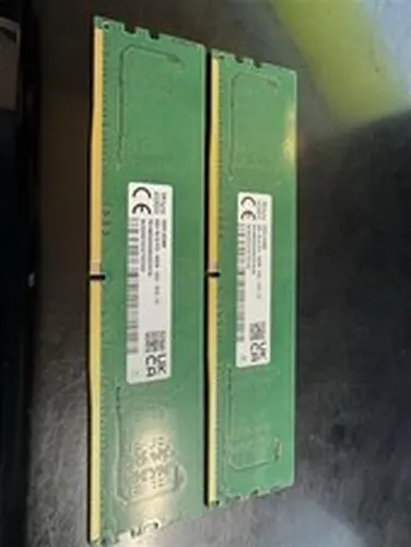 SK Hynix 16GB Kit 2x8GB DDR5-5600 UDIMM Desktop RAM HMCG66AGBUA081N BA