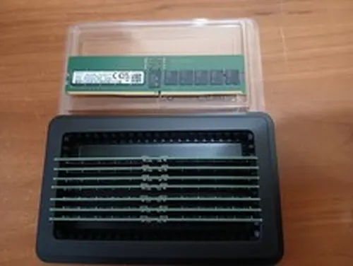 256GB (8x32GB) Samsung DDR5-5600 EC8 ECC RDIMM SERVER RAM Memory (M321R4GA3EB0)