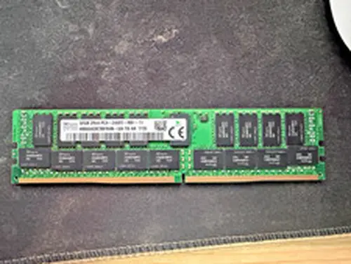 SK hynix 32GB (1x32GB) DDR4 UDIMM PC4-2400T 288-Pin