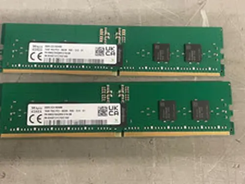 HMCG78AGBRA191N 16GB DDR5 5600MHz Registered Single Rank Memory