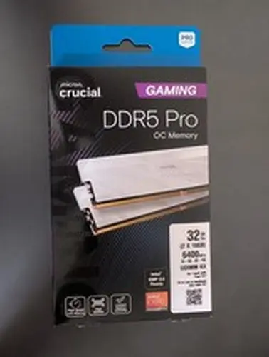 Crucial Pro Overclocking RAM 32GB (2 x 16GB) DDR5-6400 CL32 Memory White
