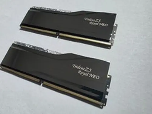G.SKILL Trident Z5 Royal Neo DDR5 32GB (2x16GB) 6400MHz CL30 Silver AMD EXPO RAM