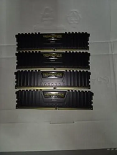 Corsair Vengeance RAM LPX DDR4 32GB (4x8GB) 3000MHz DIMM CMK16GX4M2B3000C15