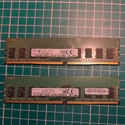 LOT OF 2- Samsung 8GB DDR4 1Rx8 PC4-2133P-UA1-10 Desktop RAM Memory 2400T